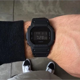 Годинник Casio DW-5600BBN-1ER