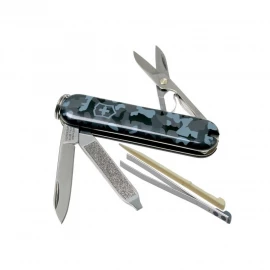 Ніж Victorinox Classic SD Camo with Case