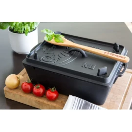 Казан-жарівня чавунна Petromax Loaf Pan with Lid 5,5 л
