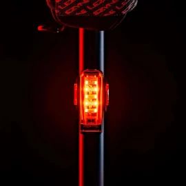 Заднє світло Lezyne Strip Pro Ai Alert 400+ Rear 400 люменів Y17