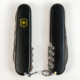 Ніж Victorinox Huntsman Mat 