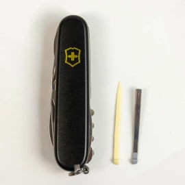 Ніж Victorinox Huntsman Mat 