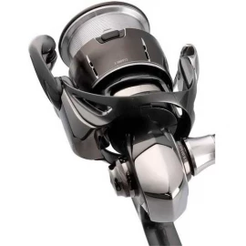 Котушка Daiwa 24 Luvias LT 4000D