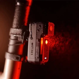 Мигалка задня Ravemen NT301 (80 lm, 3200 mAh) з камерою
