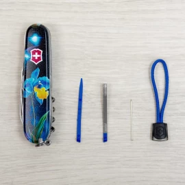 Ніж Victorinox Camper Design Mat