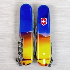 Нож Victorinox Climber Ukraine Gloss