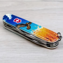 Нож Victorinox Climber Ukraine Gloss