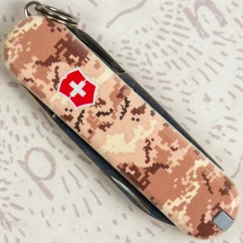 Ніж Victorinox Classic SD Colors Army Mat