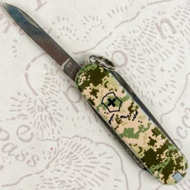 Ніж Victorinox Classic SD Colors Army Mat