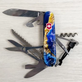 Ніж Victorinox Huntsman Design Gloss