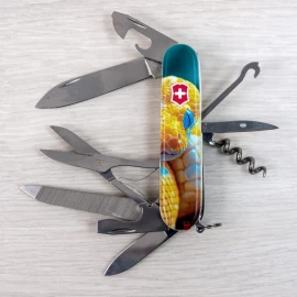Ніж Victorinox Mountaineer Animal 